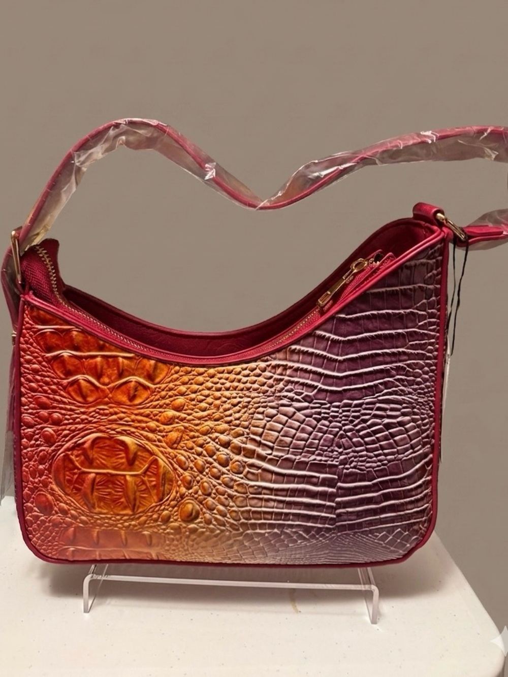 Women's Ombre Croc-Embossed Shoulder Bag in Purple and Orange. NWT - Picture 6 of 7